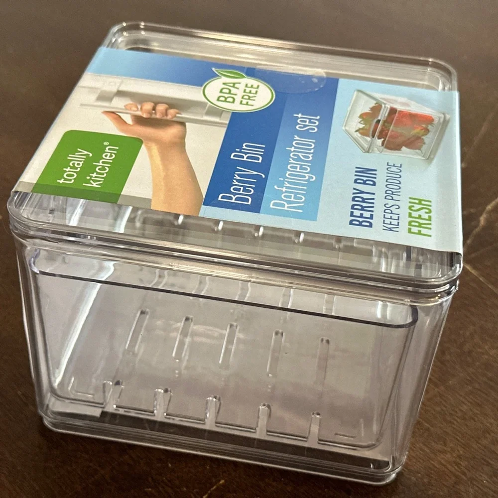 Clear Berry Storage Bin with Lid and Basket